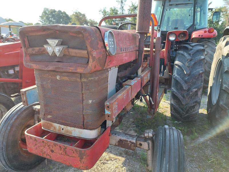 Massey Ferguson 165 Tractor